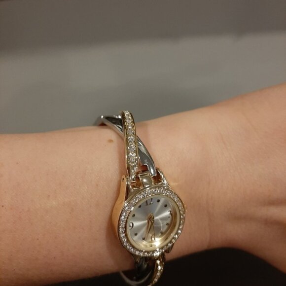 Quartz Wrist Watch Silver Gold Plated Crossover Link Rhinestone Stainless Steel - Picture 5 of 12